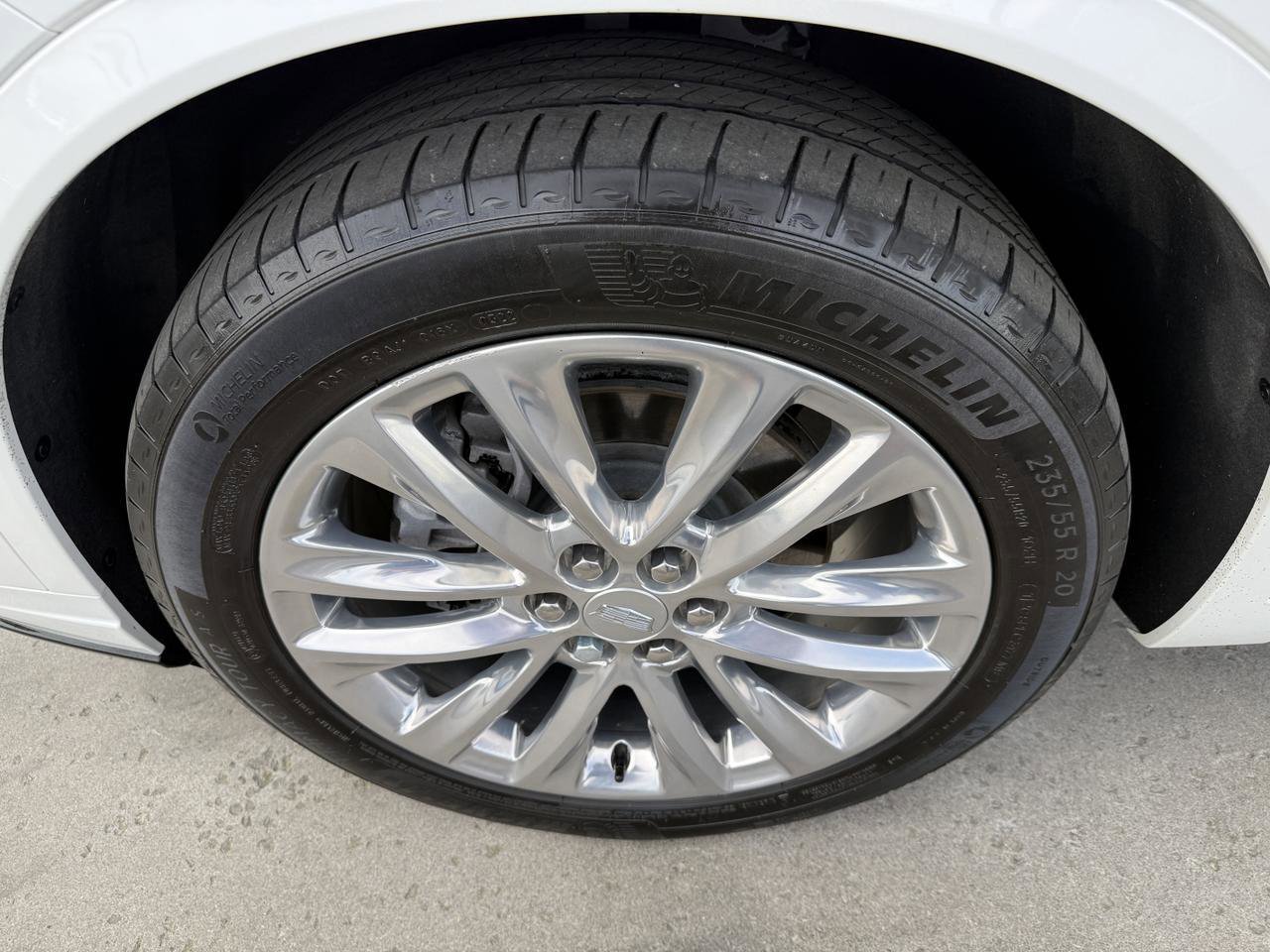 Used 2022 Cadillac XT6 Premium Luxury AWD/4WD image 58