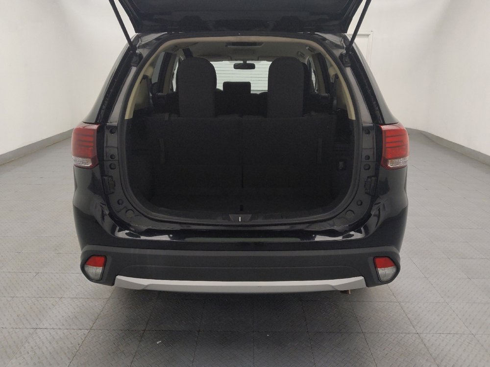 Used 2018 Mitsubishi Outlander ES image 29