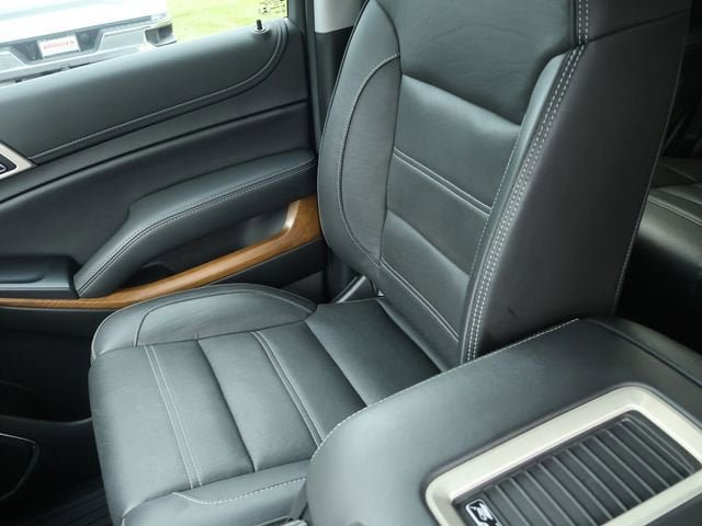 Used 2019 GMC Yukon Denali w/ Denali Ultimate Package AWD/4WD image 28