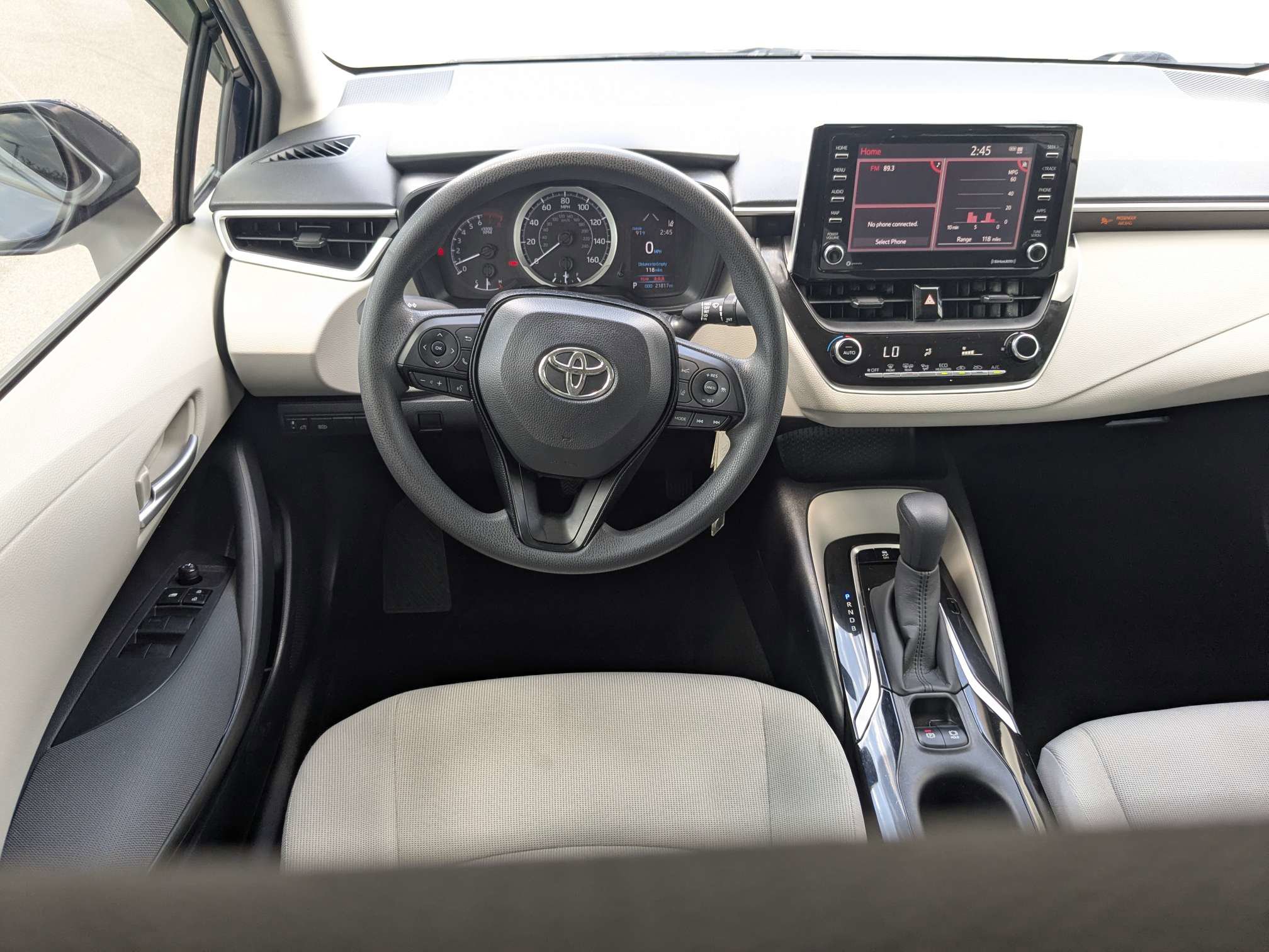 Used 2021 Toyota Corolla LE FWD image 17