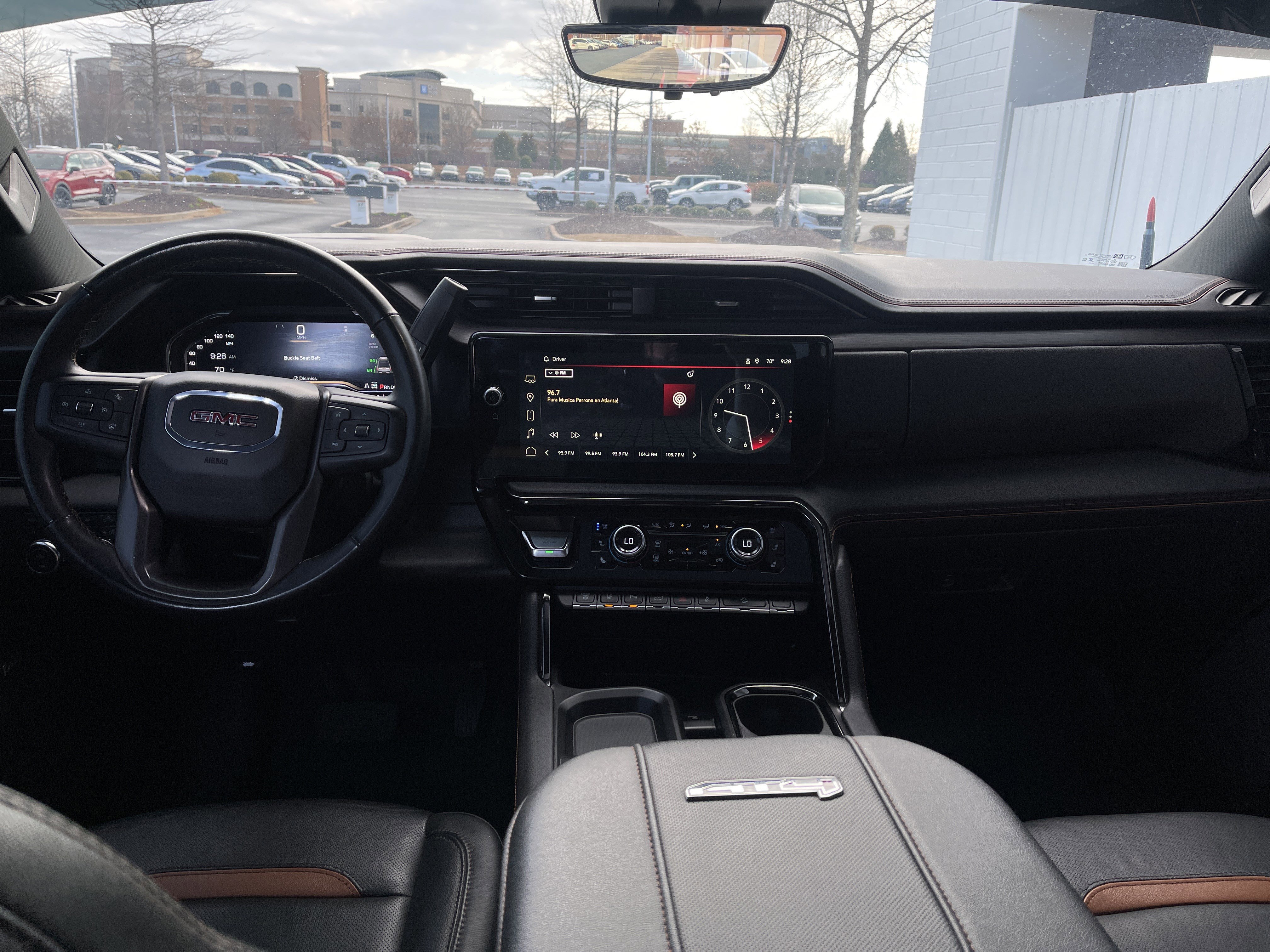 Used 2024 GMC Sierra 2500 AT4 w/ AT4 Premium Plus Package image 29