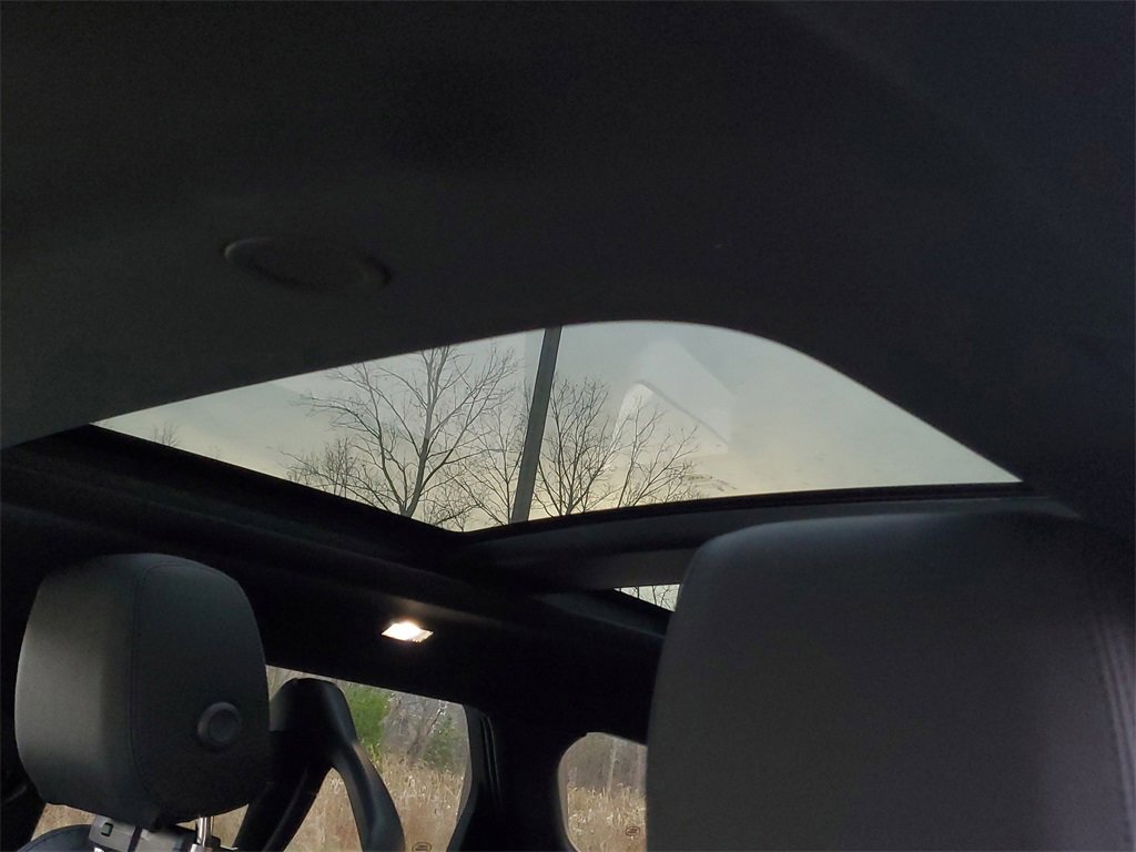 New 2026 Land Rover Range Rover Evoque S image 9