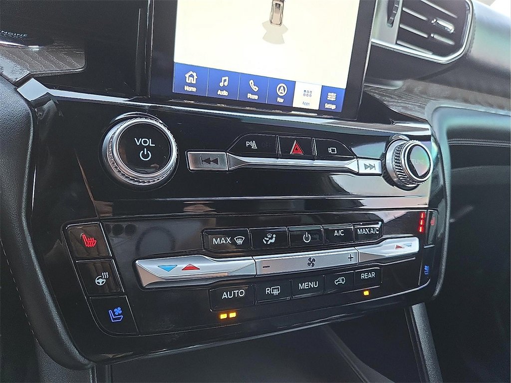 Used 2022 Ford Explorer Platinum w/ Equipment Group 601A image 15