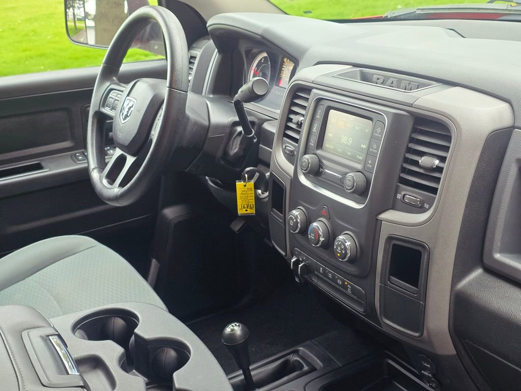 Used 2017 RAM 2500 Tradesman w/ Chrome Appearance Group AWD/4WD image 17