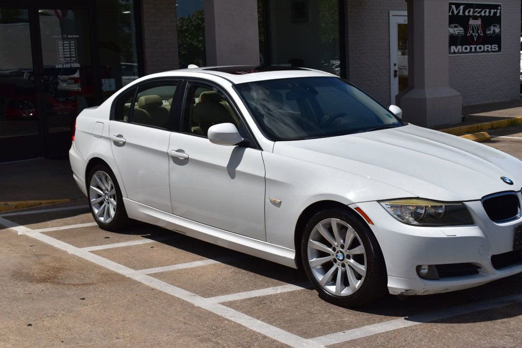 Used 2011 BMW 328i Sedan w/ Premium Pkg image 9