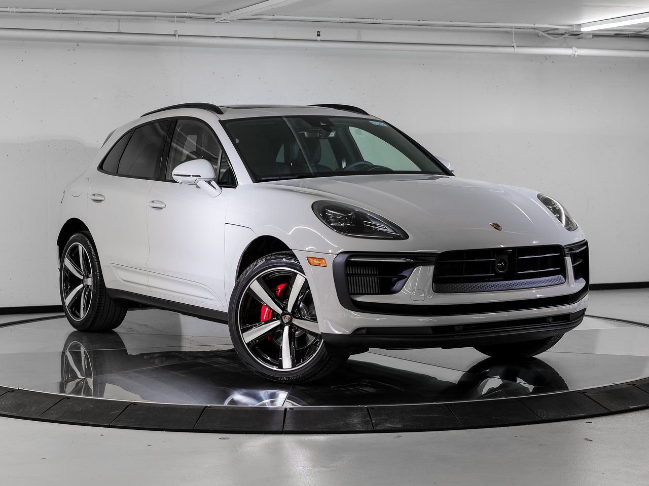 New 2026 Porsche Macan S AWD/4WD image 9