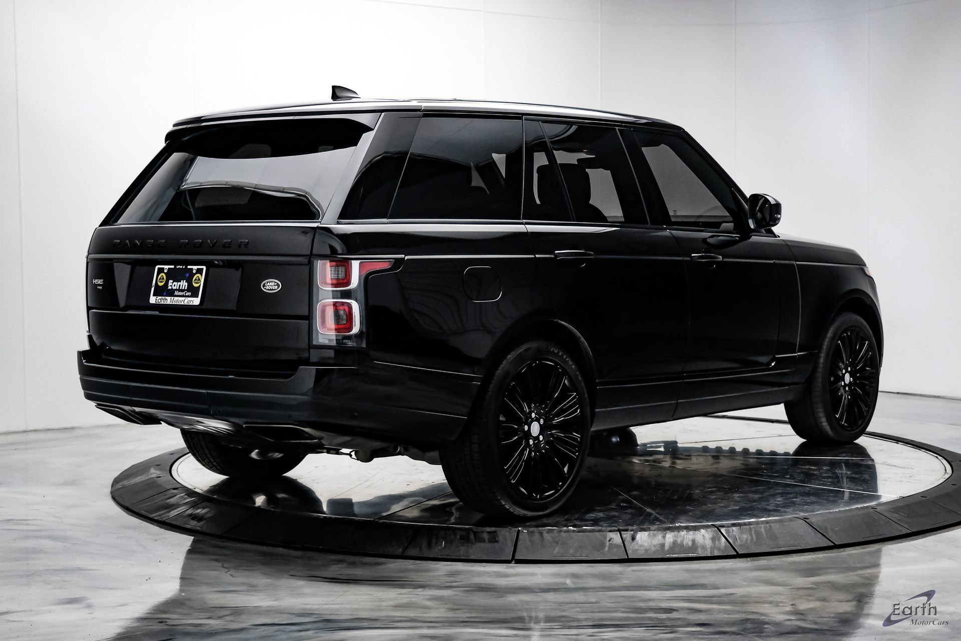 Used 2022 Land Rover Range Rover Westminster Edition image 13