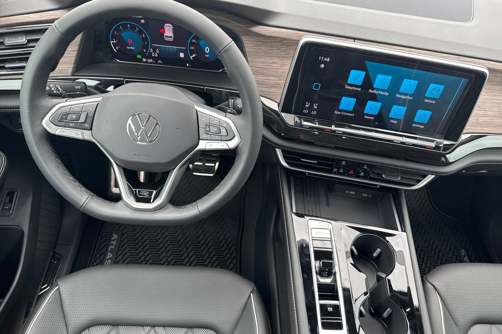 New 2025 Volkswagen Atlas SEL Premium R-Line image 13