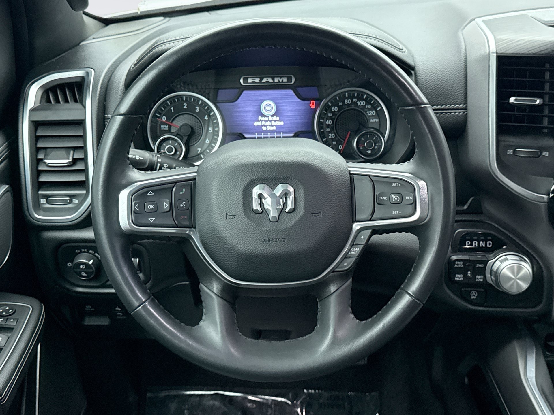 Used 2023 RAM 1500 Laramie AWD/4WD image 12