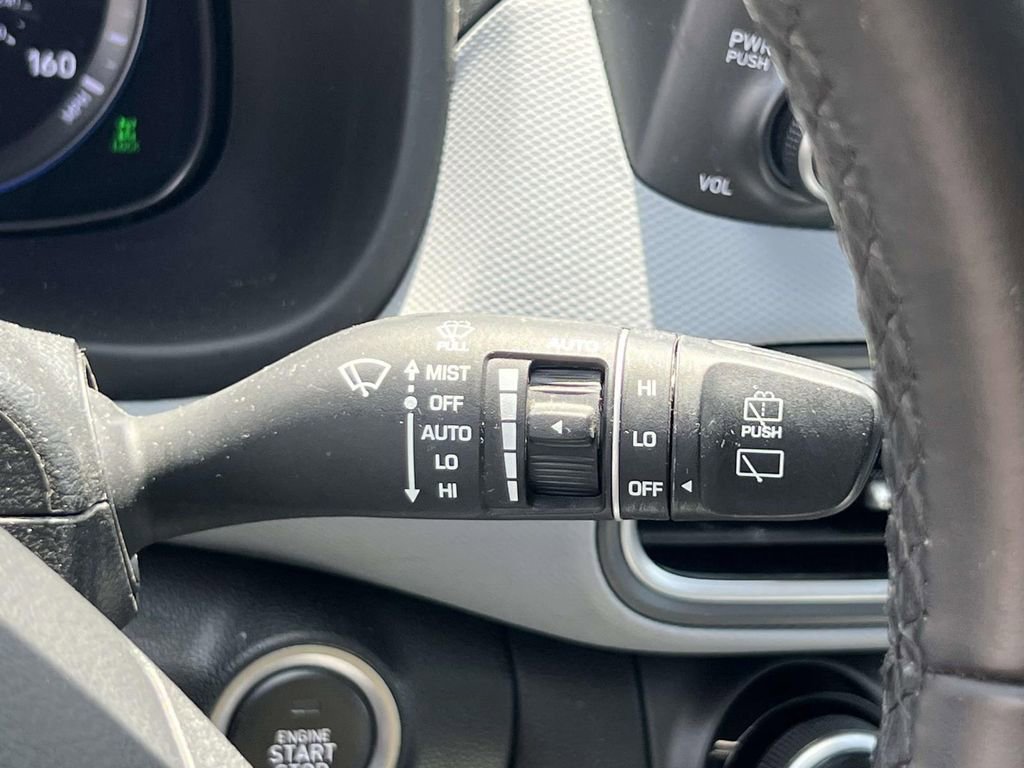 Used 2021 Hyundai Kona Ultimate AWD/4WD image 25