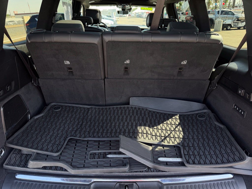 Used 2024 Jeep Grand Wagoneer Series II Obsidian w/ Quick Order Packagew 28T AWD/4WD image 10