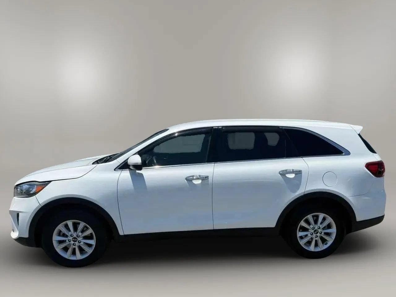 Used 2020 Kia Sorento FWD V6 image 4