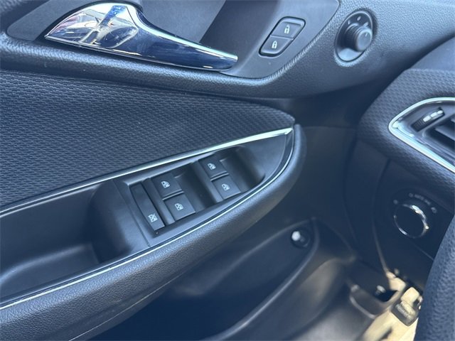 Used 2017 Chevrolet Cruze LS image 13