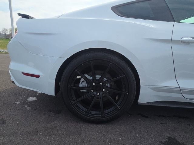 Used 2016 Ford Mustang GT Premium image 7