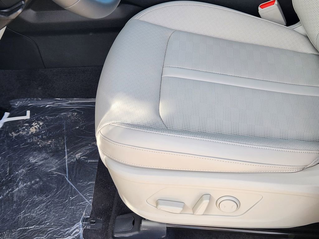 New 2026 Kia Sorento S image 8