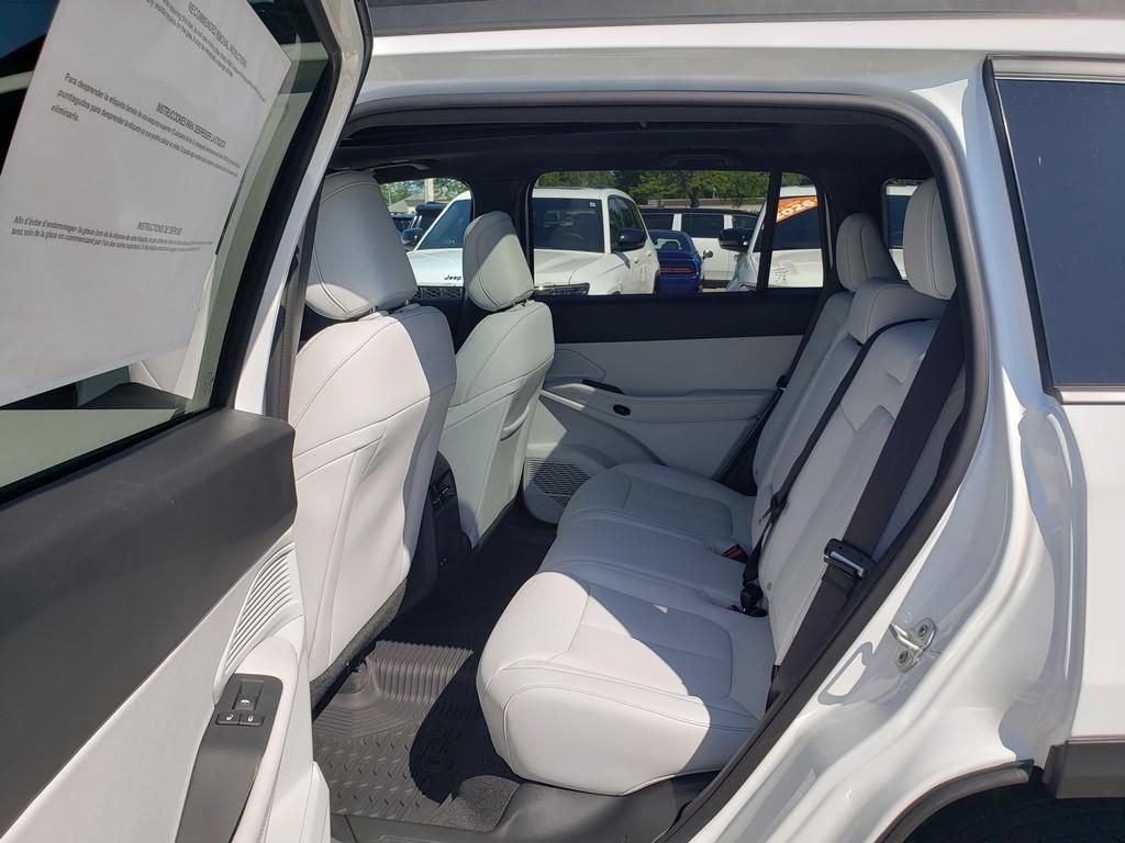New 2026 Jeep Cherokee Limited AWD/4WD image 7