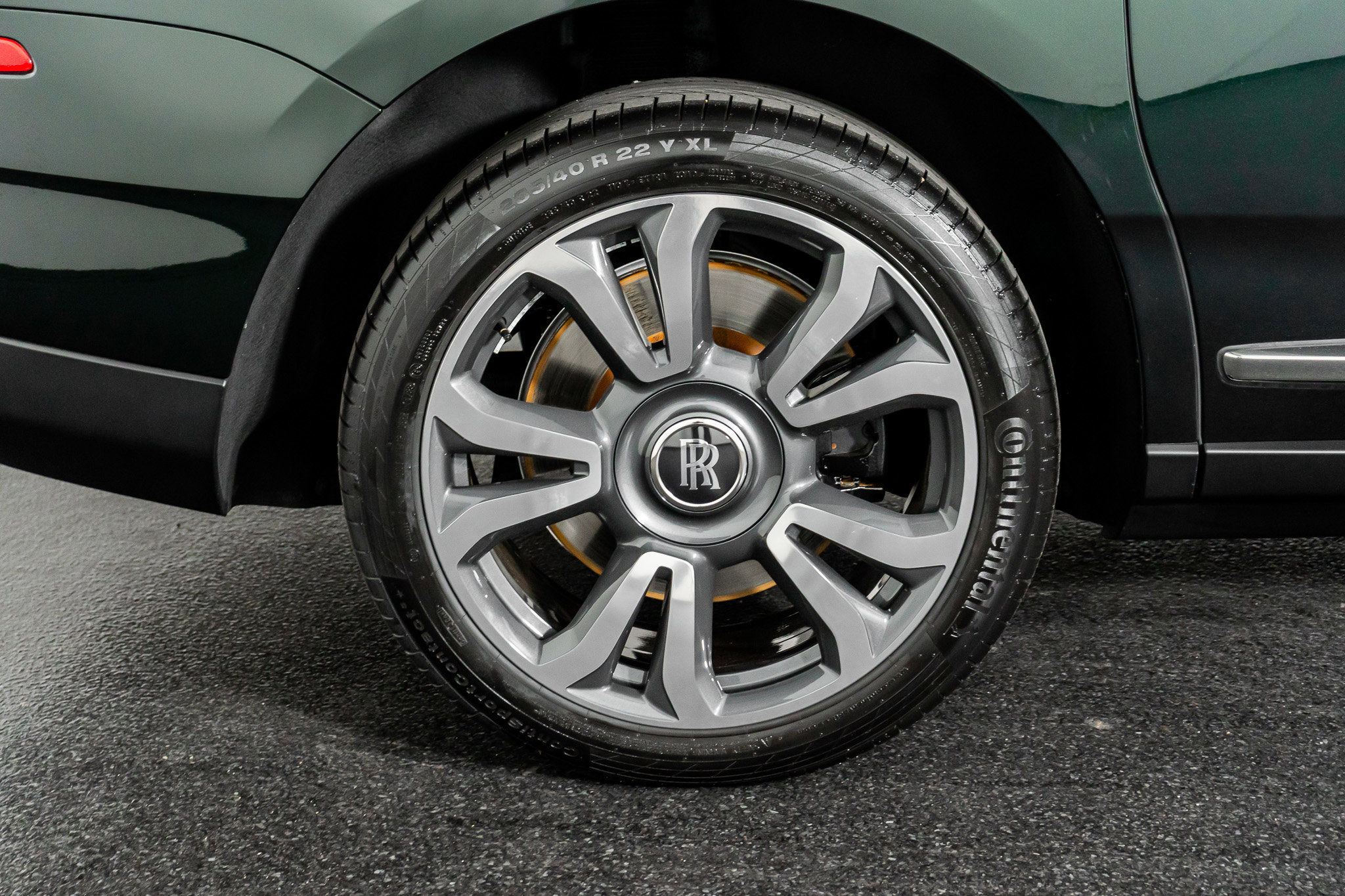 Used 2023 Rolls-Royce Cullinan w/ Cullinan Package image 8