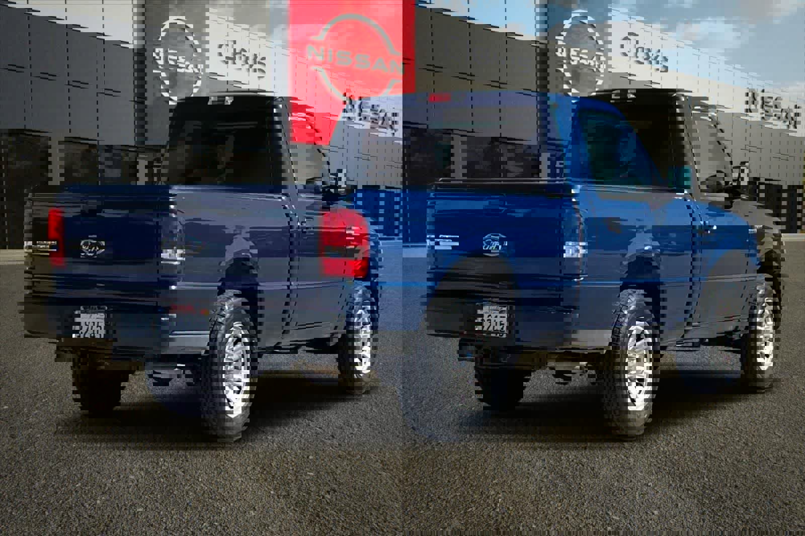 Used 2010 Ford Ranger XL image 3