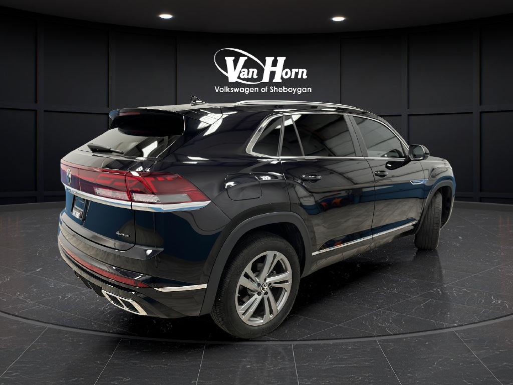 Used 2024 Volkswagen Atlas Cross Sport SEL R-Line AWD/4WD image 7