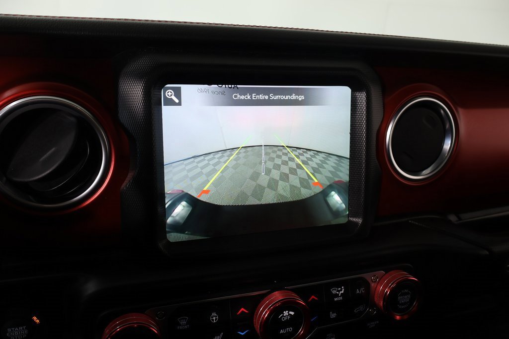 Used 2023 Jeep Gladiator Rubicon w/ Cold Weather Group image 6