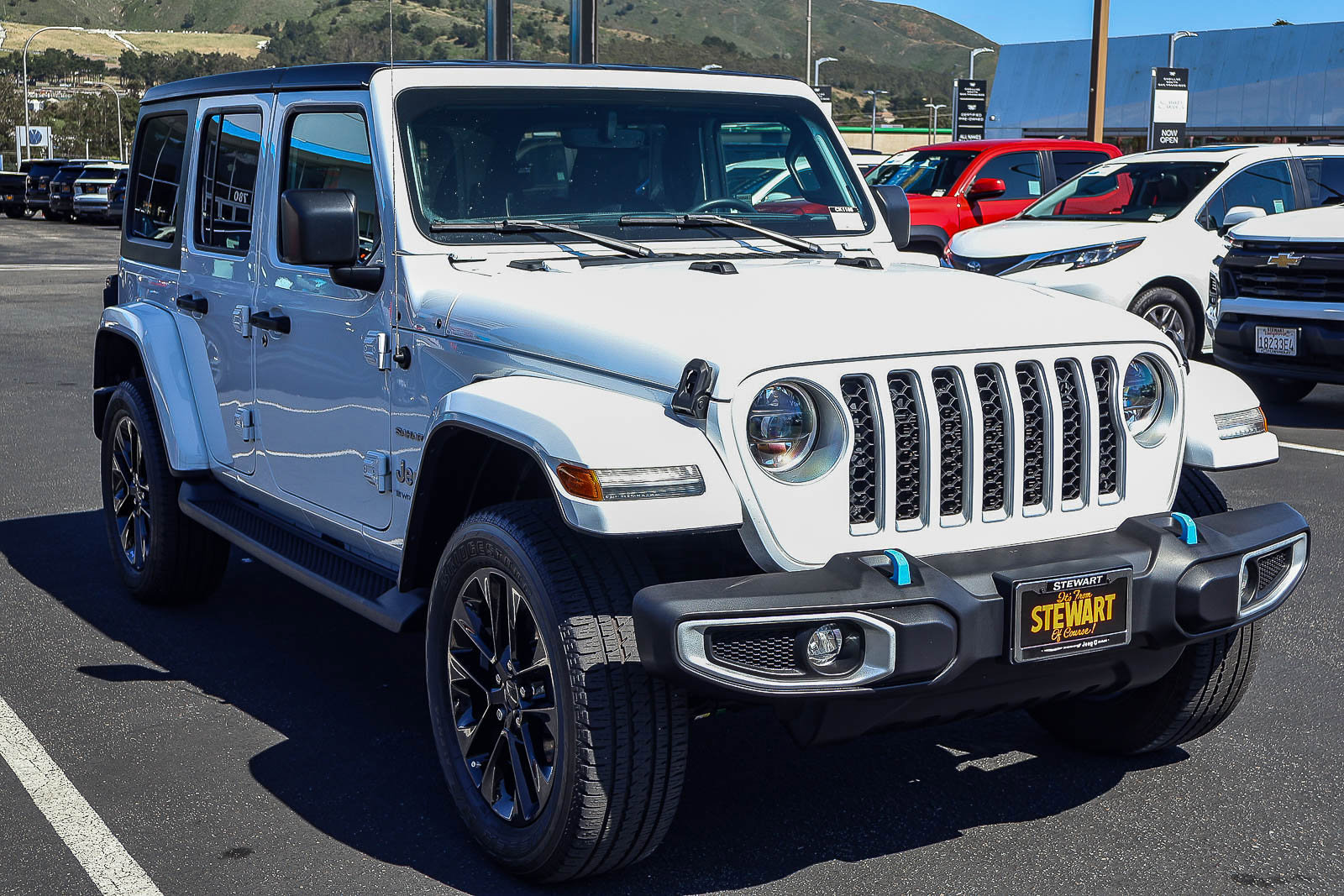 Used 2023 Jeep Wrangler Sahara w/ Cold Weather Group image 20