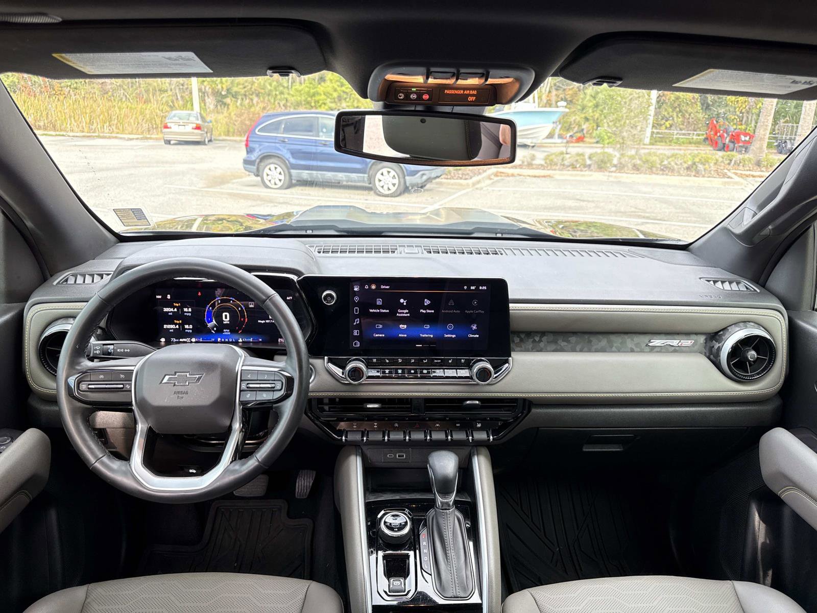 Used 2024 Chevrolet Colorado ZR2 w/ ZR2 Convenience Package III image 12