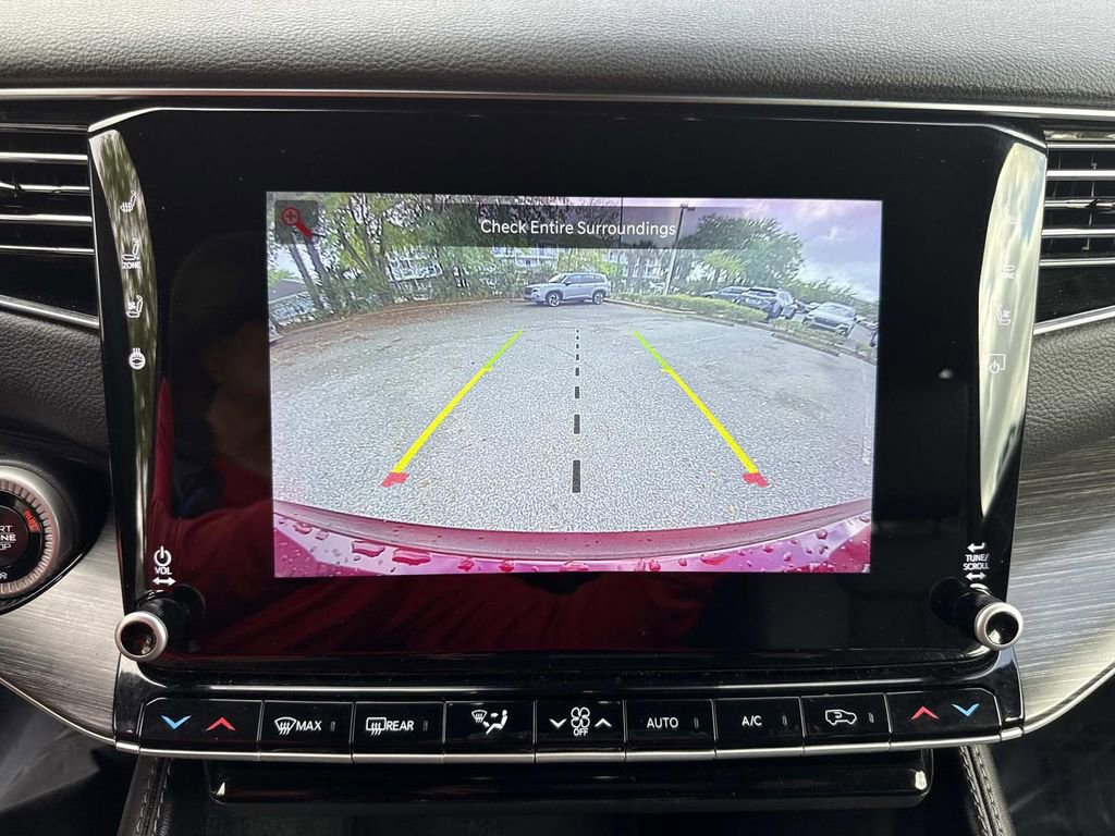 Used 2024 Jeep Wagoneer L Series II image 34