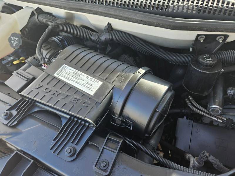 Used 2008 Chevrolet Express 1500 Passenger RWD image 21