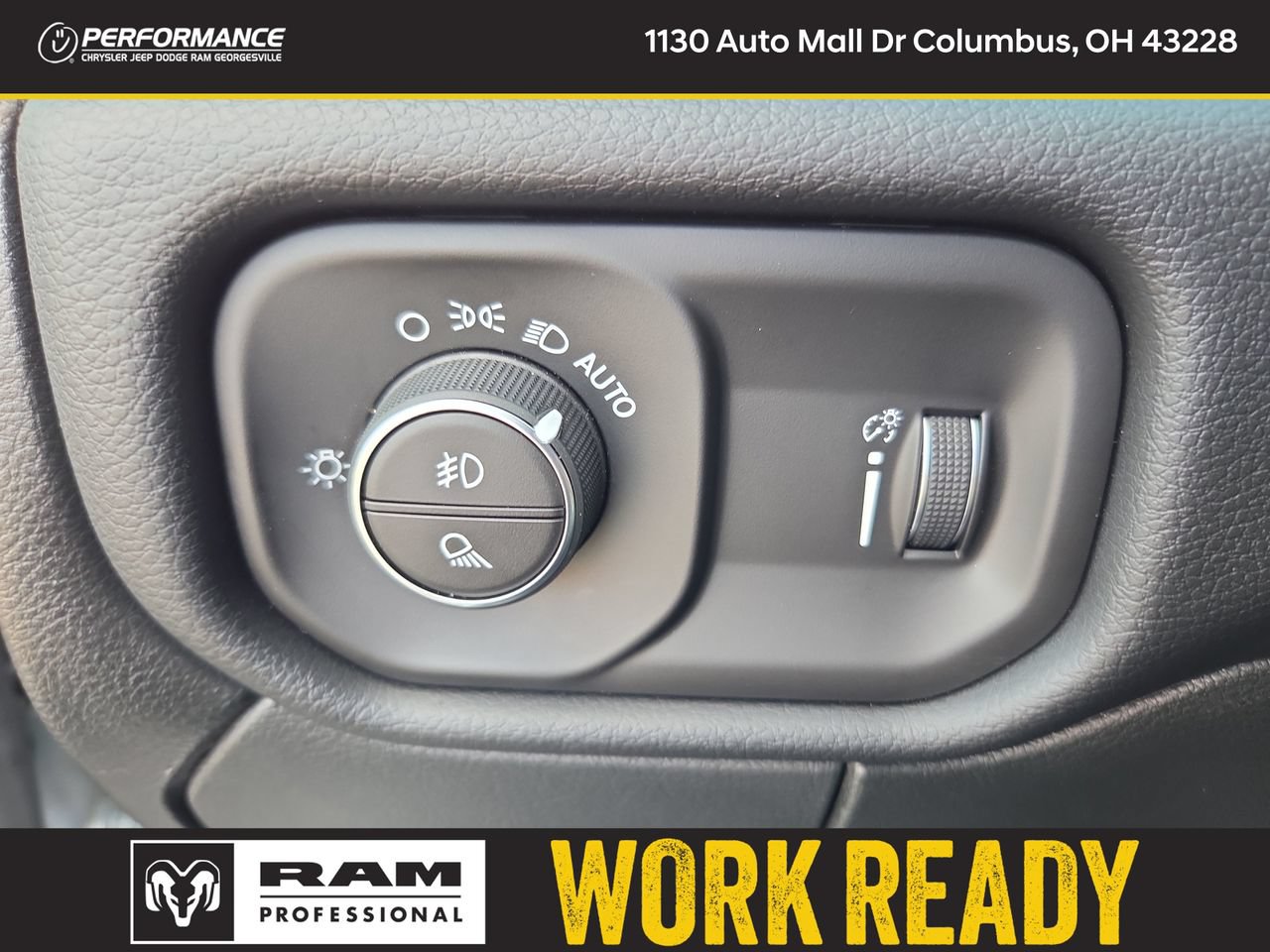 New 2026 RAM 2500 Big Horn AWD/4WD image 33