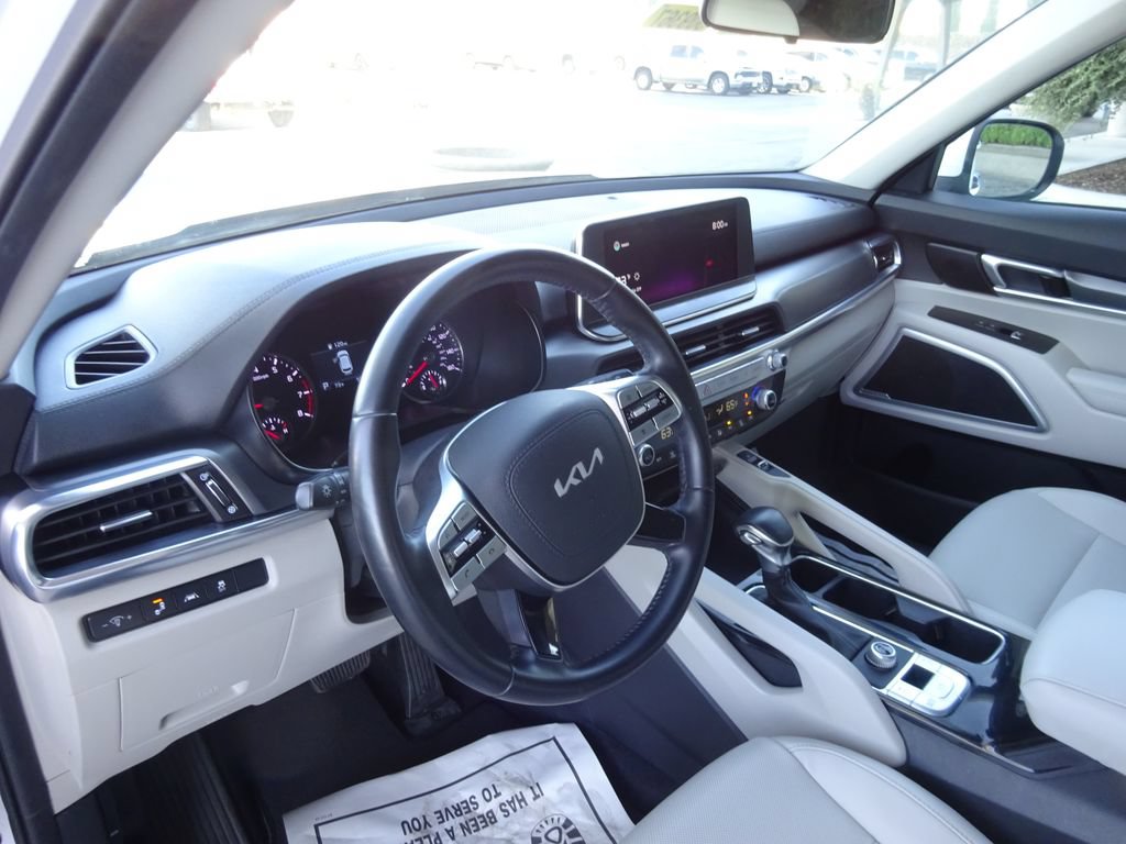 Used 2022 Kia Telluride S FWD image 12