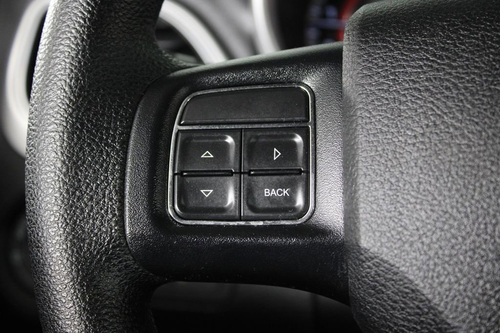 Used 2018 Dodge Journey SE image 22