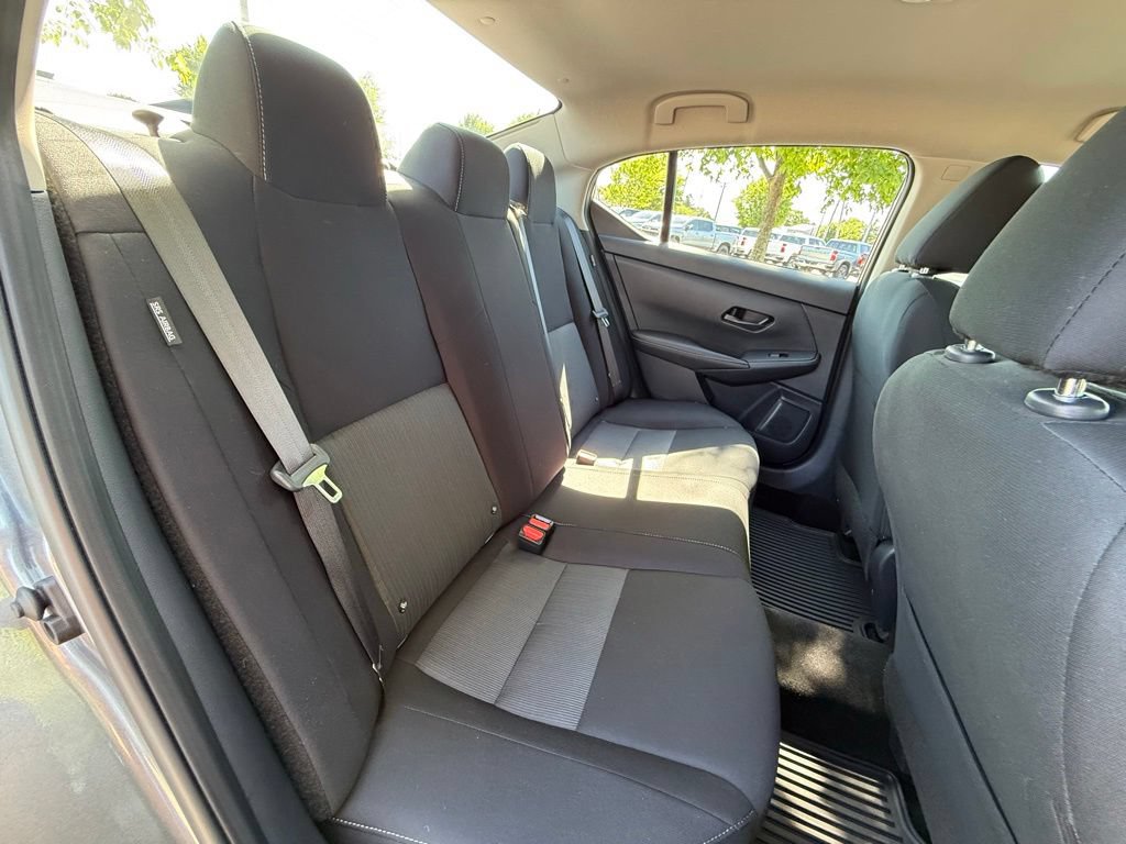Used 2024 Nissan Sentra SV FWD image 25