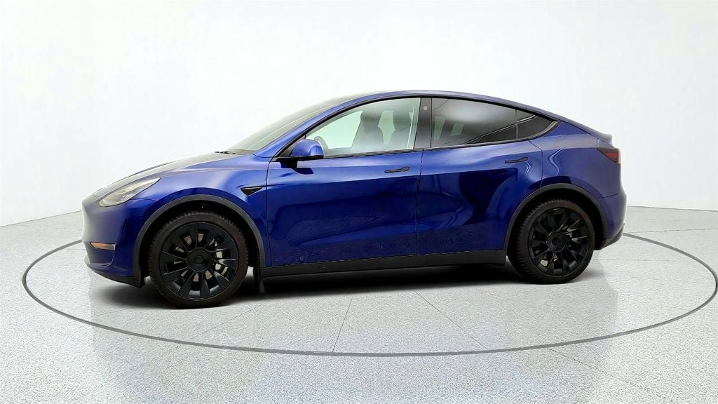 Used 2022 Tesla Model Y Long Range AWD/4WD image 8