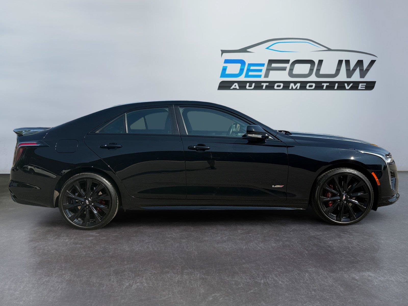 Used 2022 Cadillac CT4 V w/ Technology Package AWD/4WD image 2