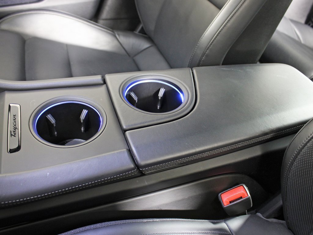 Used 2020 Porsche Taycan Turbo image 35