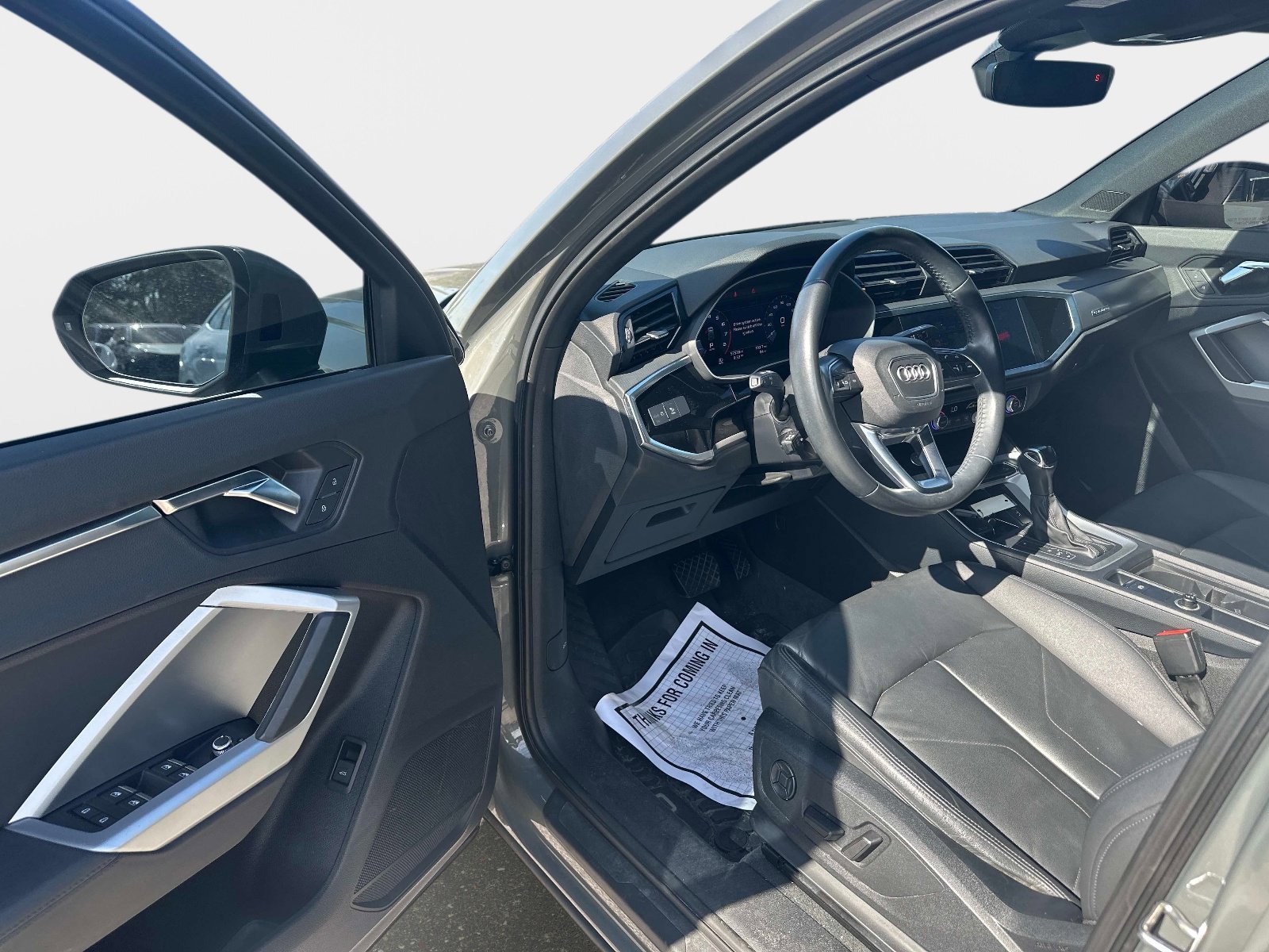 Used 2020 Audi Q3 2.0T Premium Plus w/ Premium Plus Package AWD/4WD image 11