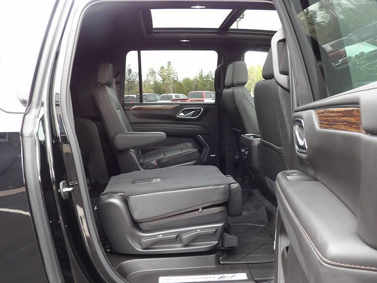Used 2021 Chevrolet Suburban High Country image 21