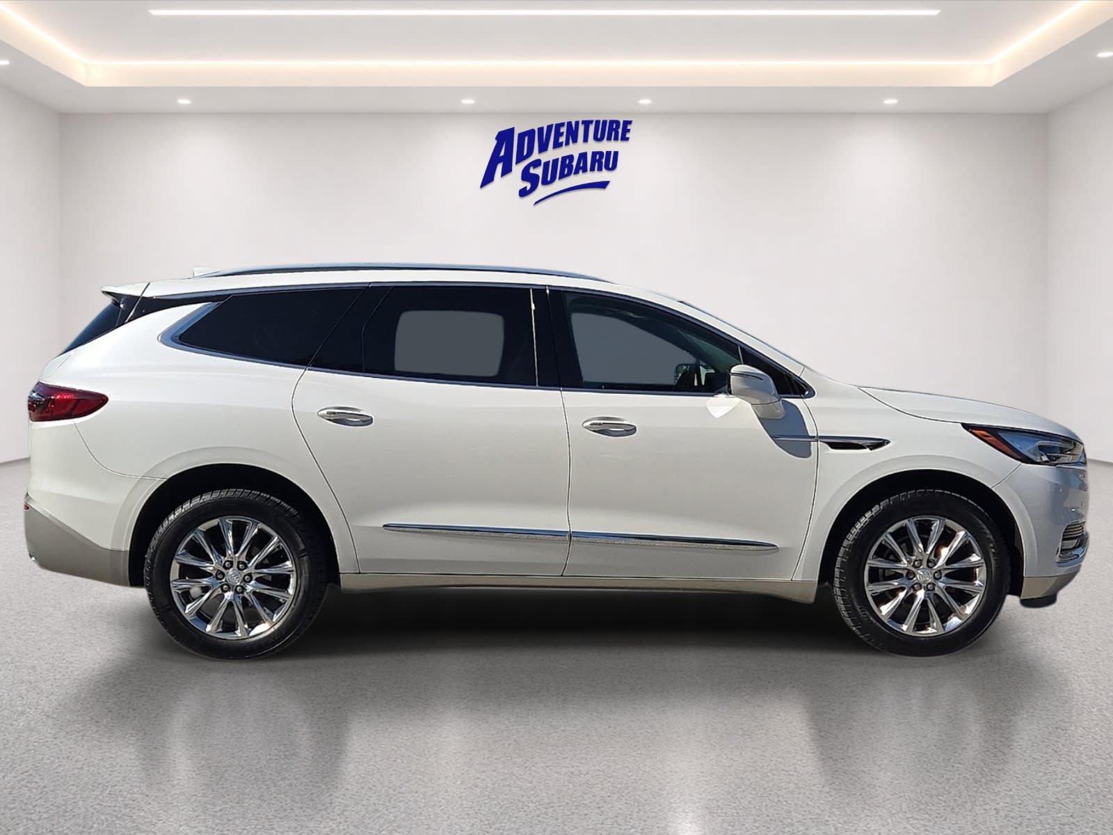 Used 2021 Buick Enclave Premium w/ Sun and Sites Package FWD image 7