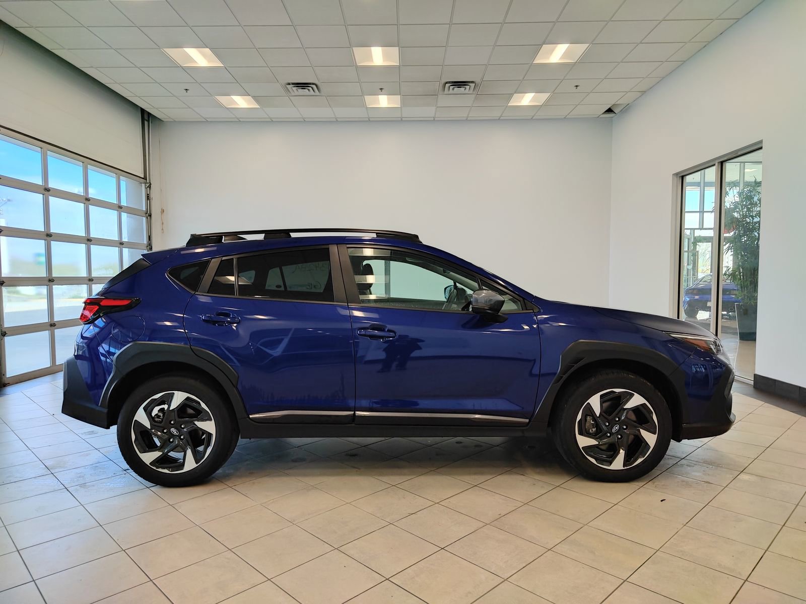 Used 2024 Subaru Crosstrek 2.5i Limited image 2
