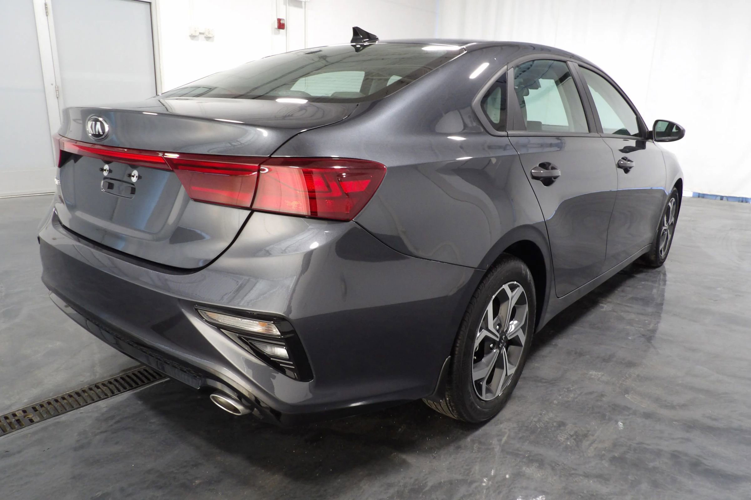 Used 2021 Kia Forte LXS image 4
