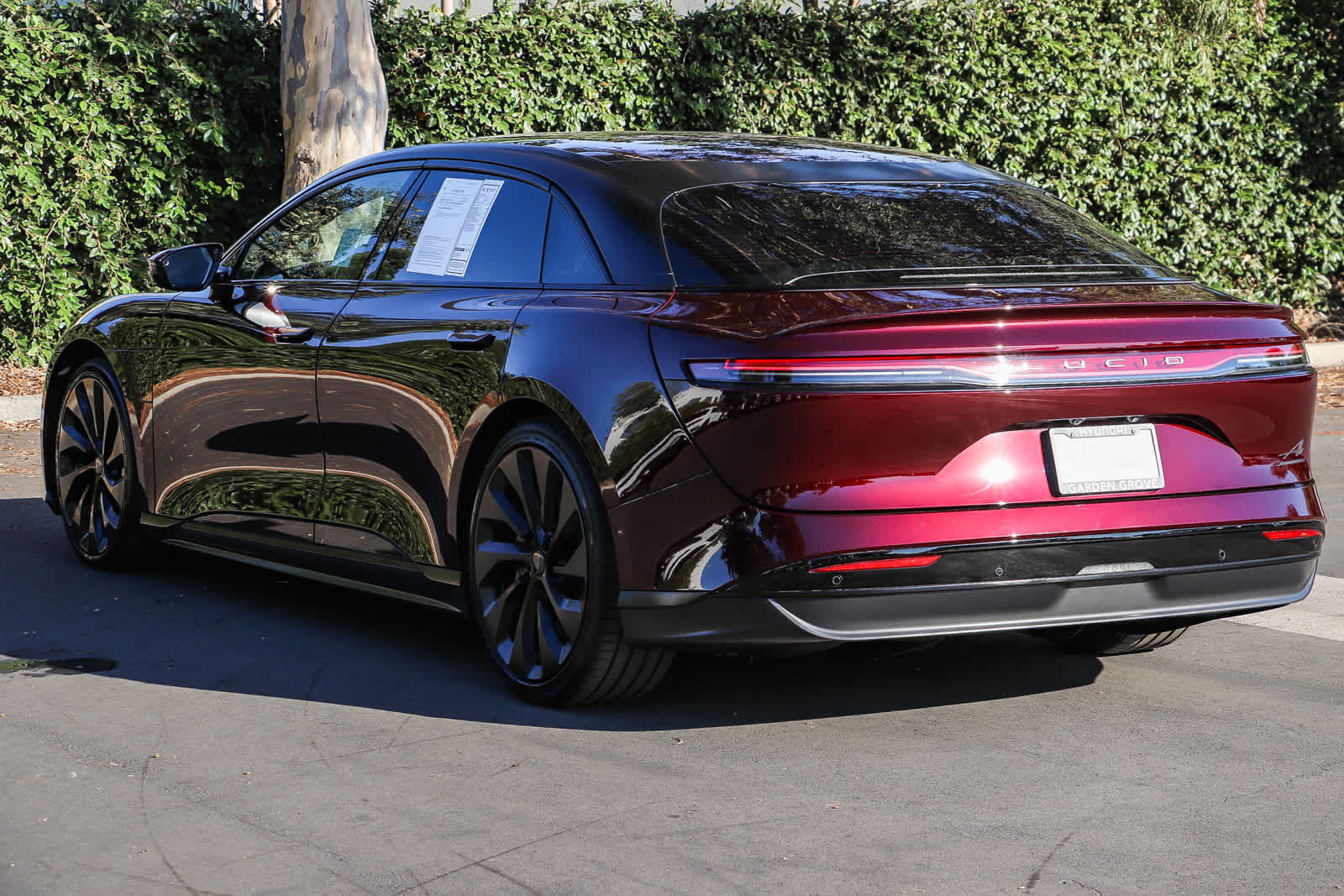 Used 2023 Lucid Air Touring AWD/4WD image 8
