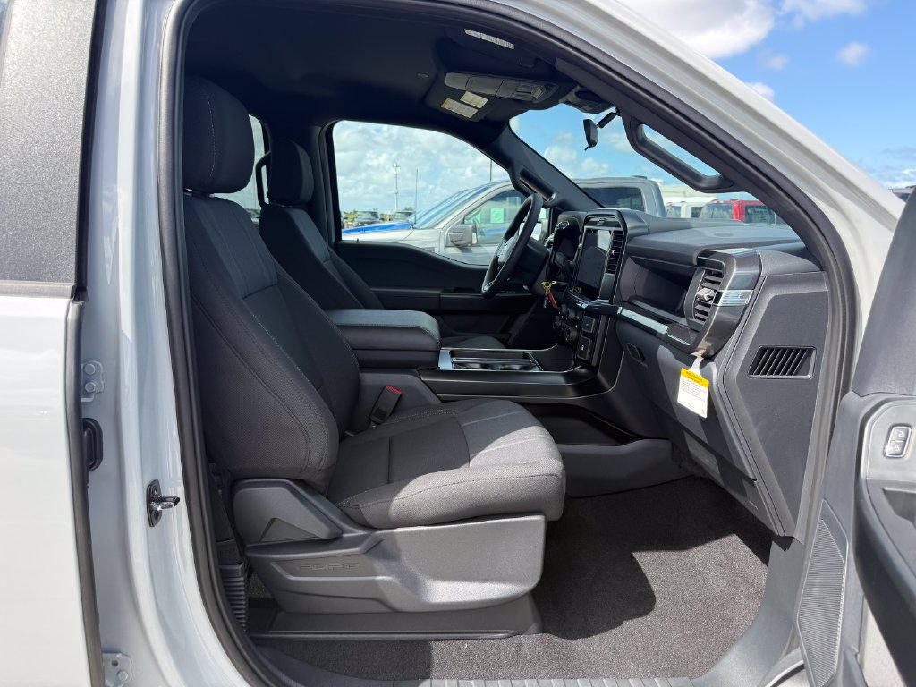 New 2026 Ford F150 STX w/ Equipment Group 200A AWD/4WD image 19