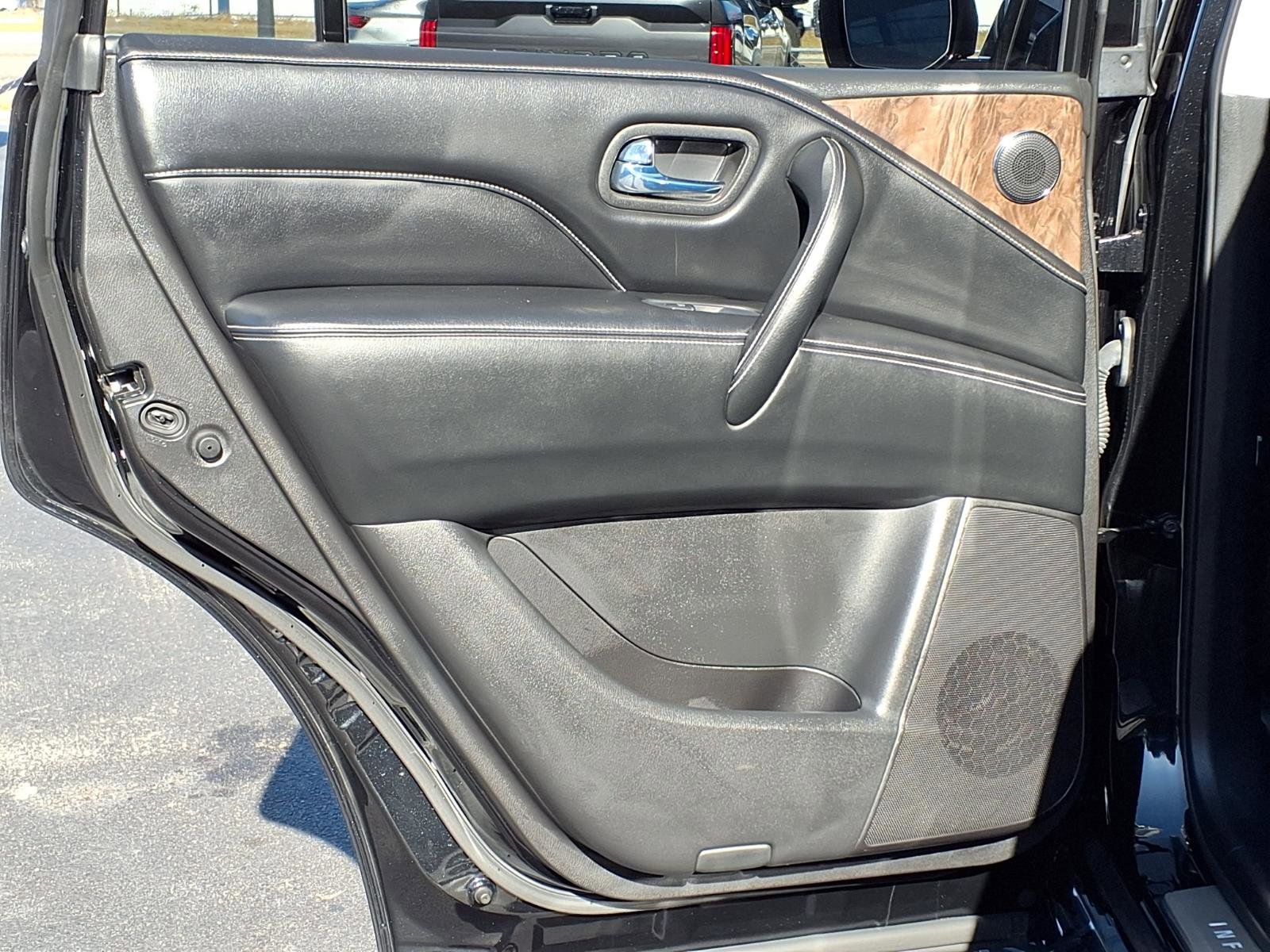 Used 2023 INFINITI QX80 Premium Select w/ All-Season Package image 20