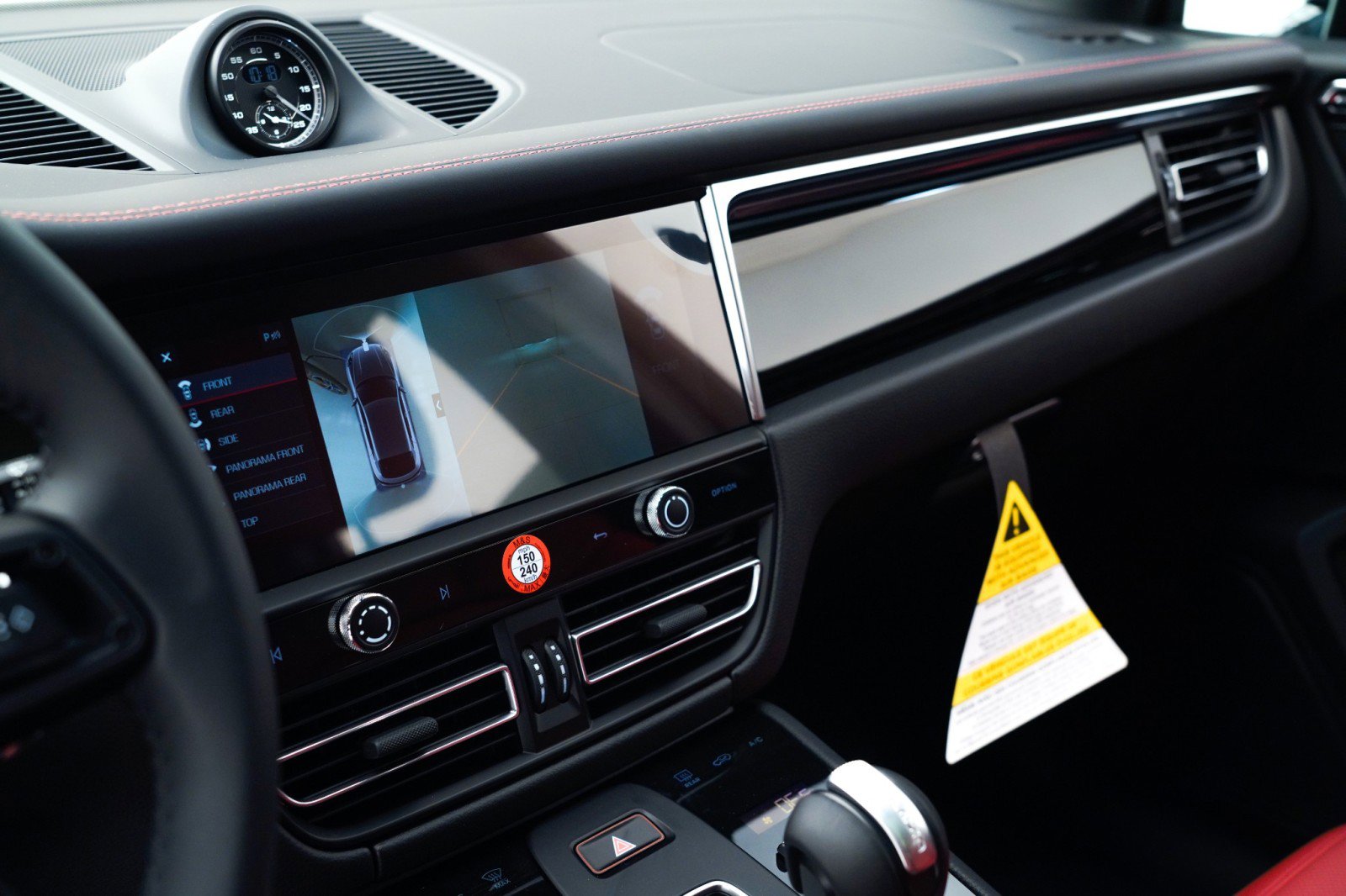 New 2026 Porsche Macan image 27