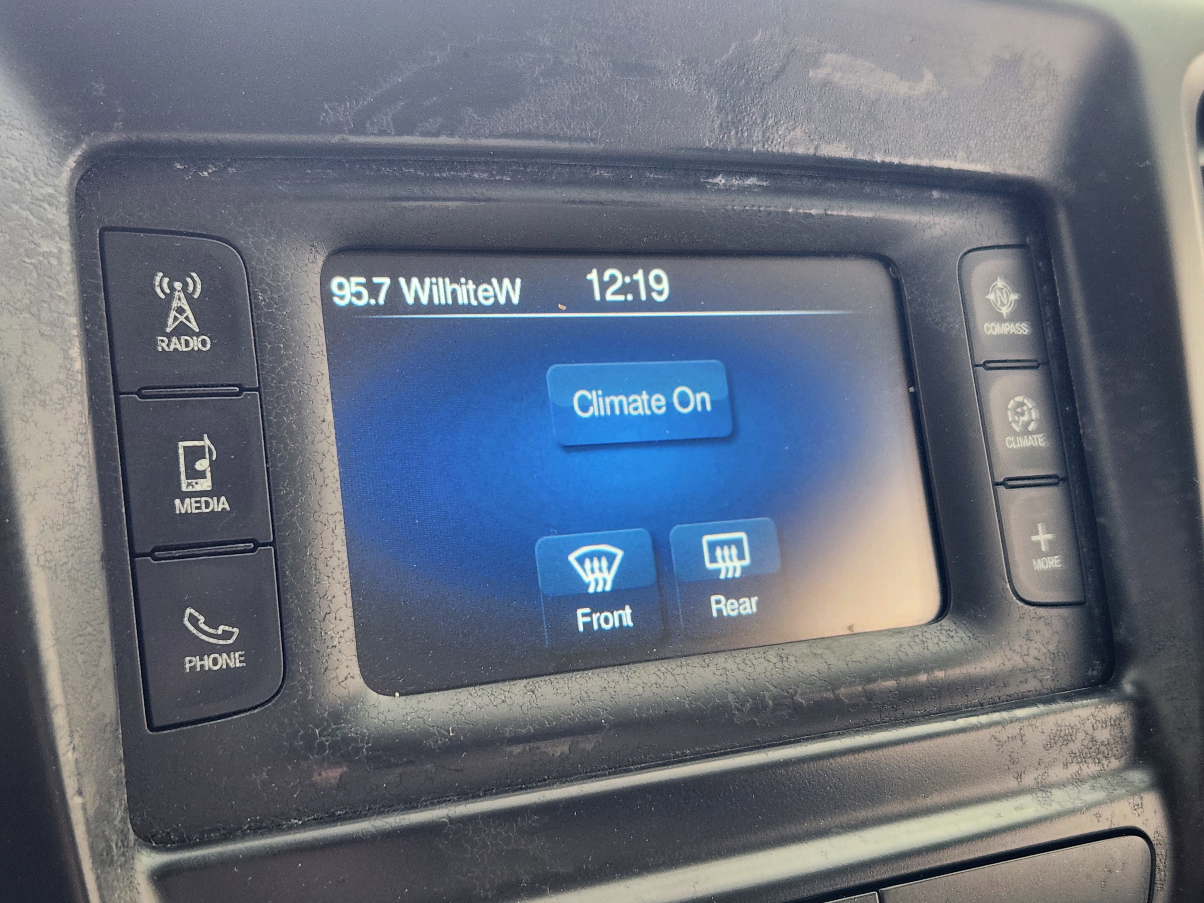 Used 2016 Chrysler 200 LX image 22