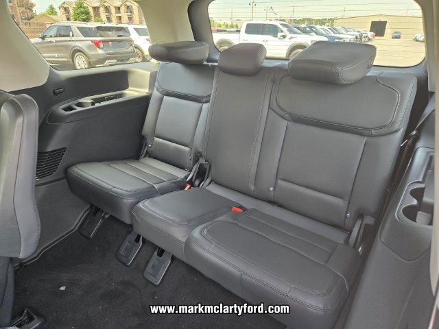 New 2026 Ford Expedition Active RWD image 8