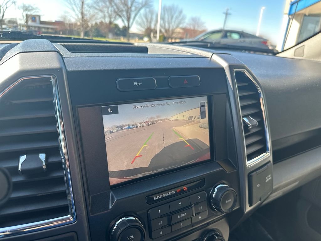 Used 2015 Ford F150 XLT w/ Equipment Group 302A Luxury image 22