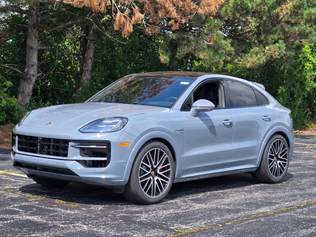 New 2025 Porsche Cayenne S image 40