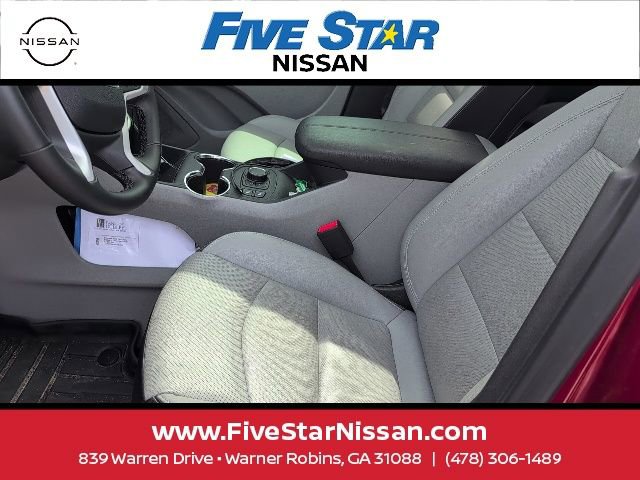 Used 2024 GMC Terrain SLT image 21