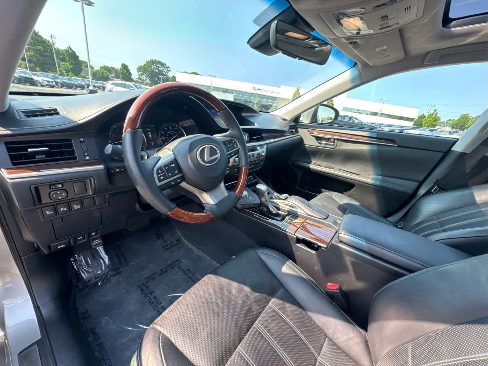 Used 2017 Lexus ES 350 FWD image 11